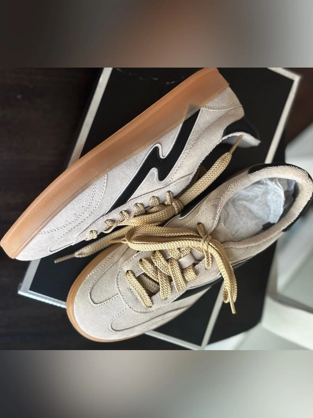 Madden Girl NEW Women’s Taupe Beige Suede Sneakers with Black Accent Gum Sole